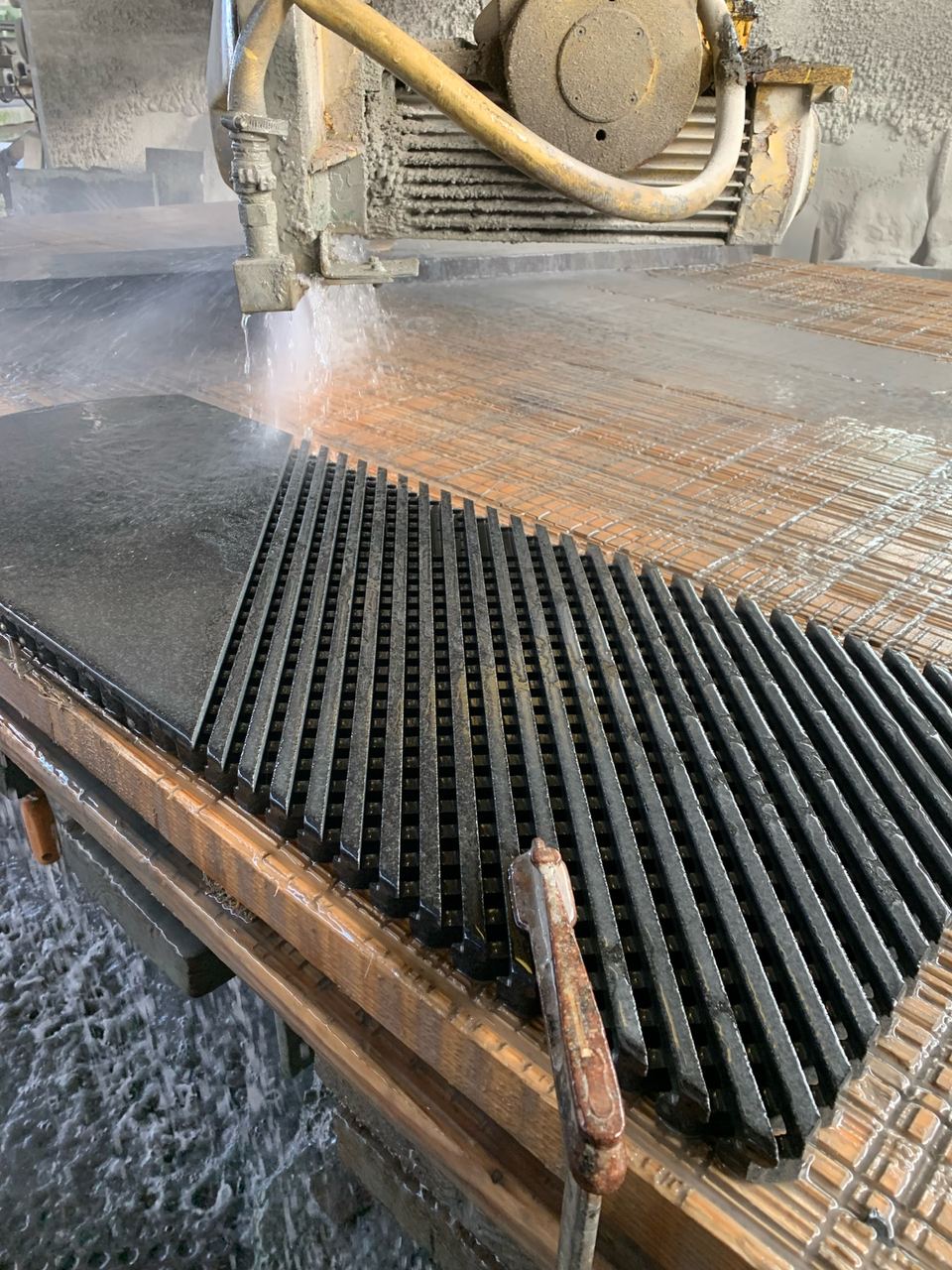 Granitschnitt mit CNC Steuerung