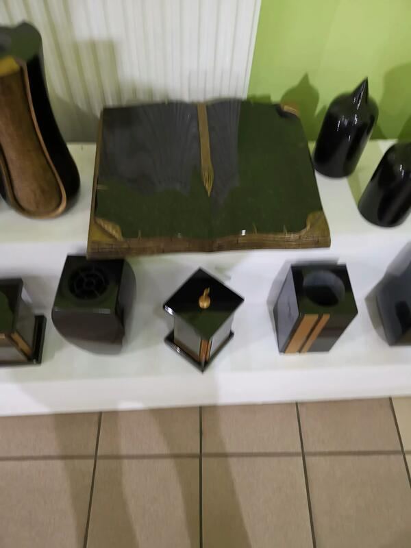 Grablaternen und Zubehör aus Granit