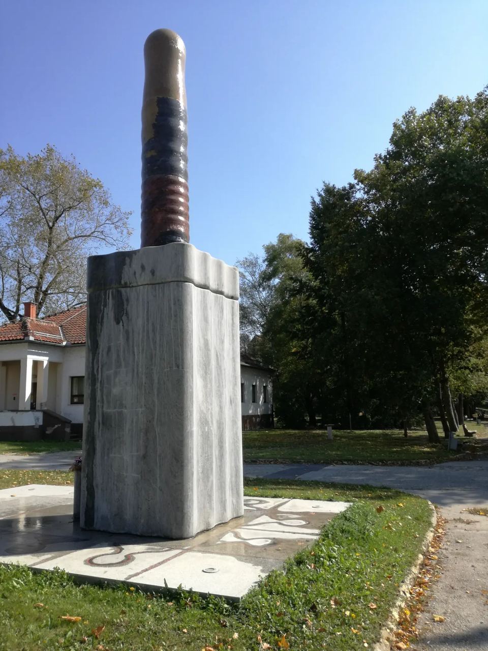 Öffentliche Denkmäler