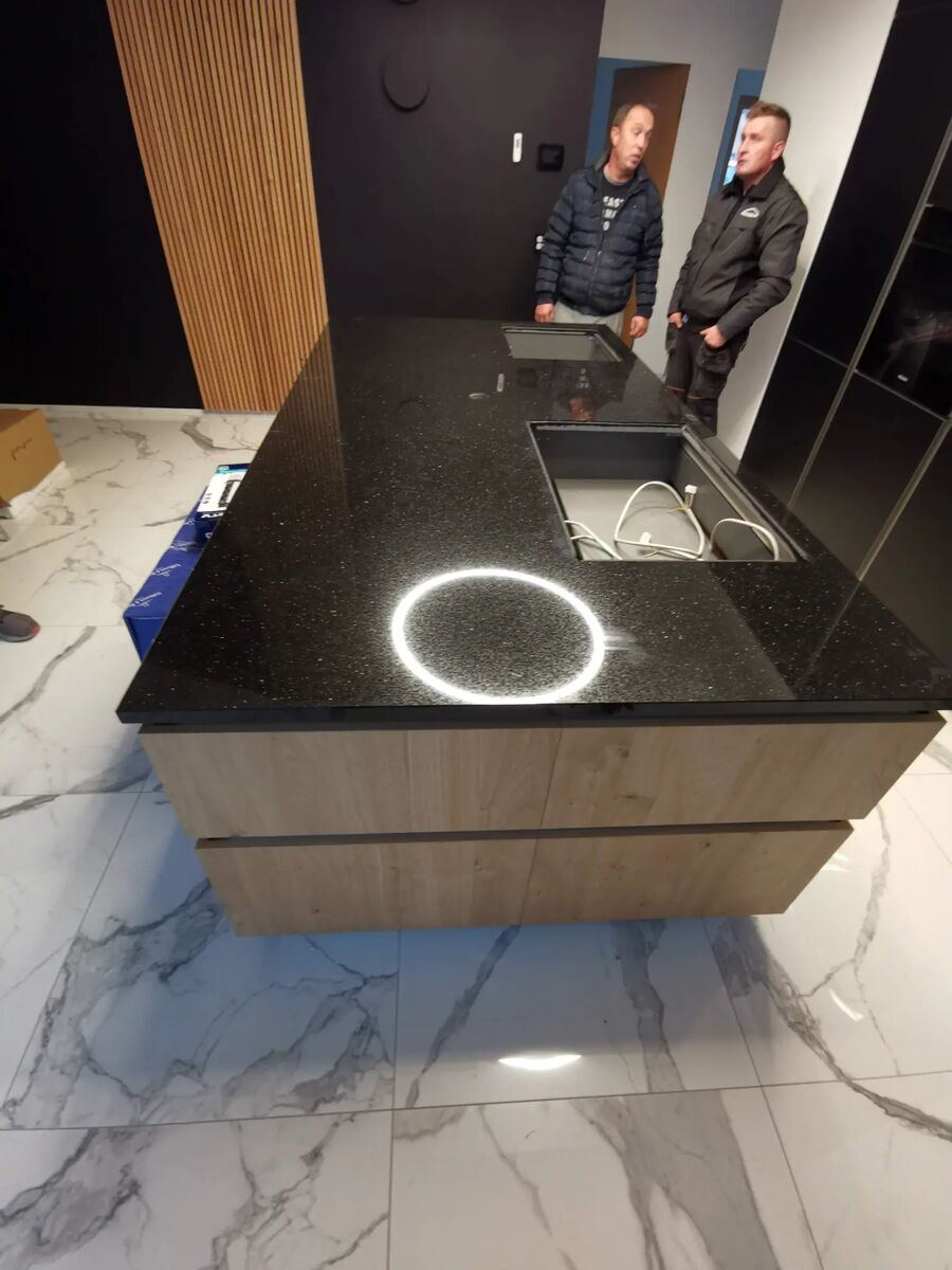 Kochinsel aus Granit Black Star Galaxy
