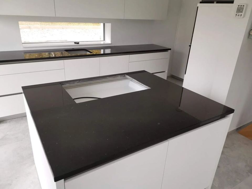 Kochinsel aus Granit Black Star Galaxy