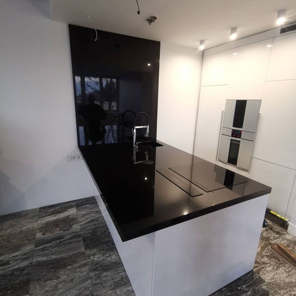 Arbeitsplatte und Kochinsel aus Granit Black Star Galaxy