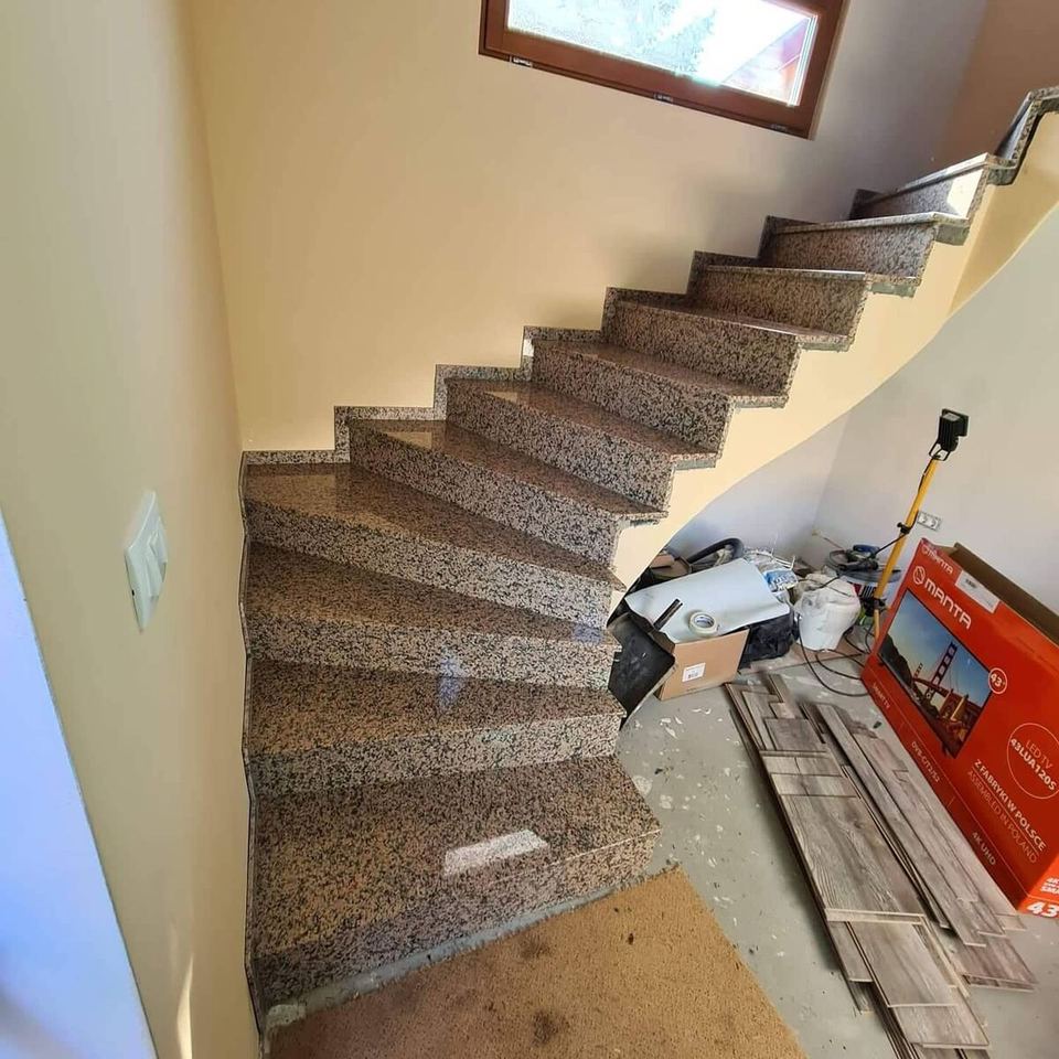 Innentreppe aus Granit, Montage